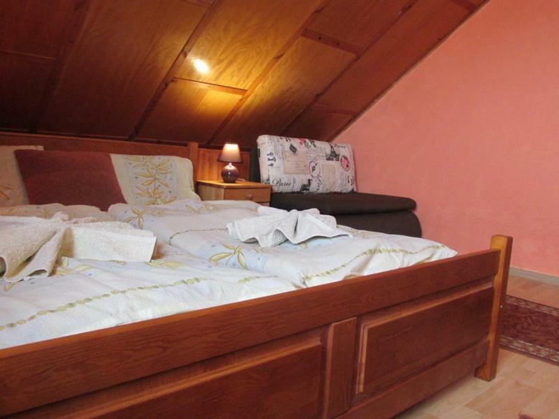 Privat Mapak Guest House Попрад Екстериор снимка